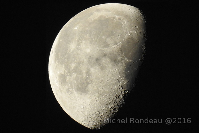 DSCN1841C.JPG - Lune du jour (décroissante) | Moon of the day (waning) 2016-11-19